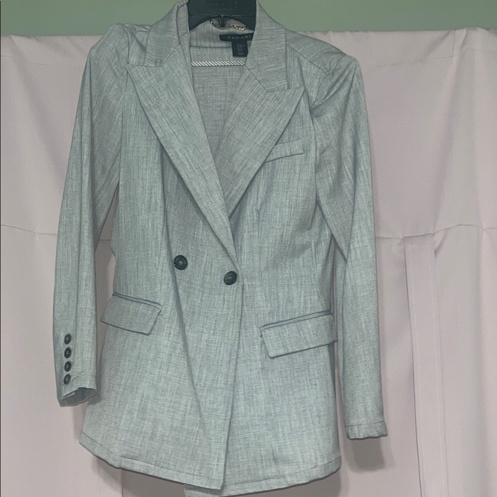Tahari Light Gray Women's Blazer
